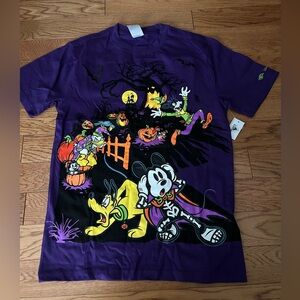 Disney Halloween Tshirt, pumpkins are embroidered, adult XS nwt